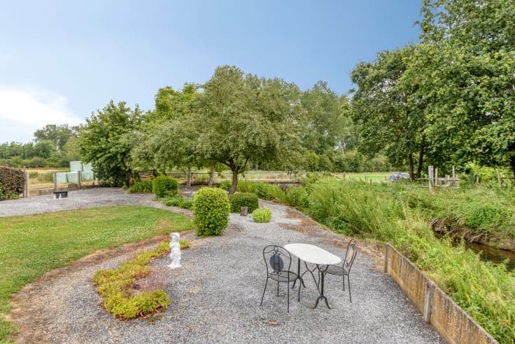 Move-in ready home with garden and garage in Drieslinter