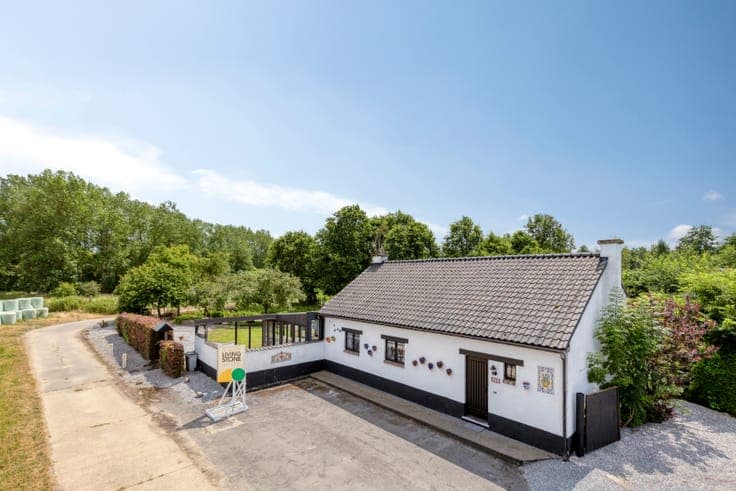 Move-in ready home with garden and garage in Drieslinter