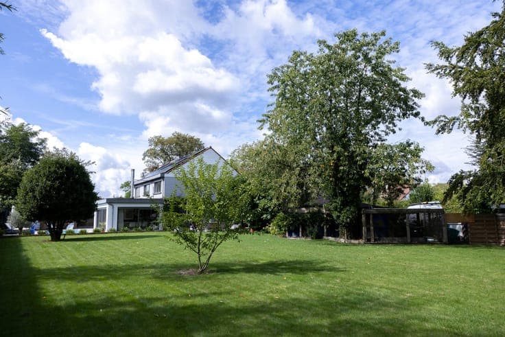 Stunning villa in a peaceful and green setting