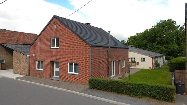 Sale - House Bassenge - 349,000 €