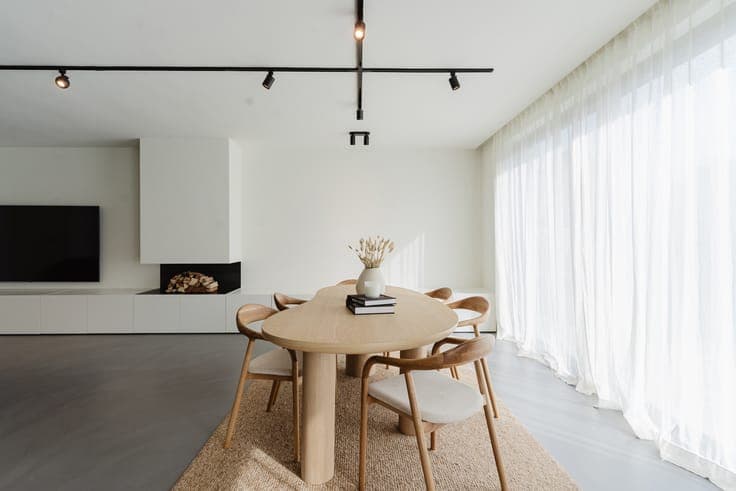 Modernistische woning met 4 slaapkamers en tuin te Drongen