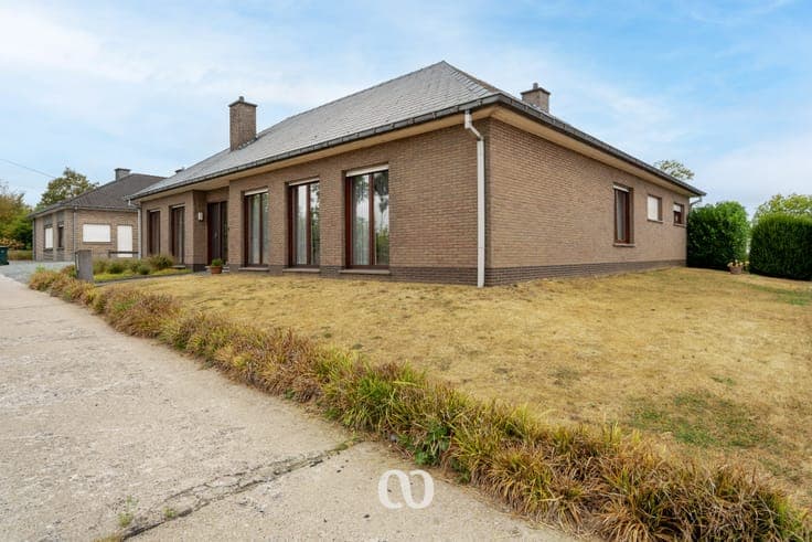 Uniquely located ground floor house with beautiful view