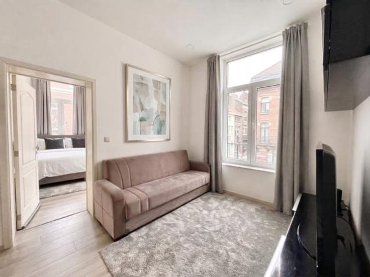 ETTERBEEK – SPACIOUS 251 M² DETACHED HOUSE