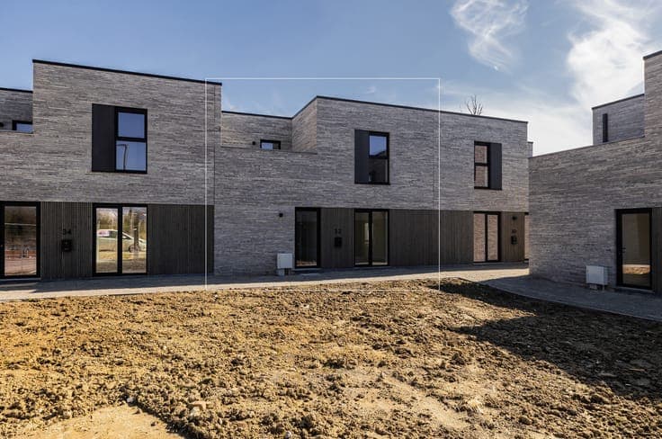 New house, 2 facades, 2 bedrooms with terrace