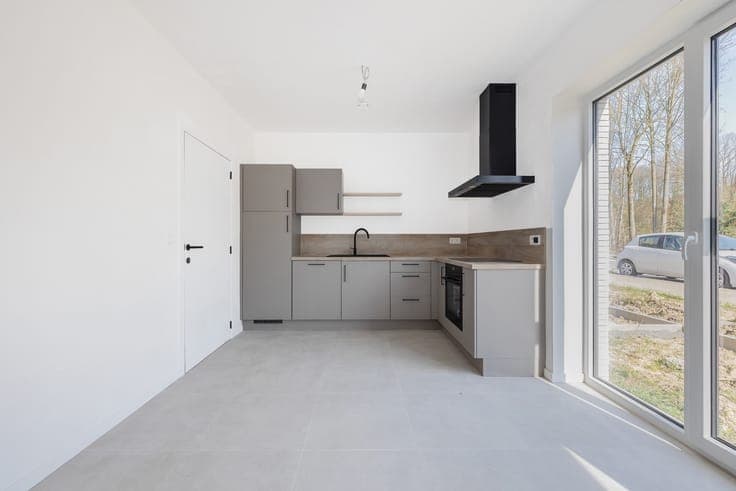 New house, 2 facades, 2 bedrooms with terrace