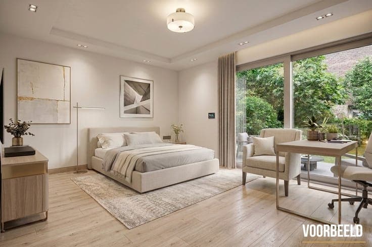 Op te frissen bel-etage met 4 slaapkamers en gezellige tuin