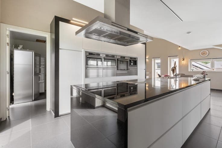 Move-in ready home for sale in a prime location in Deerlijk