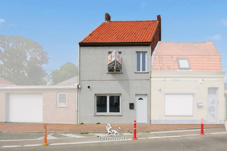 Family home in a central location in Tielt