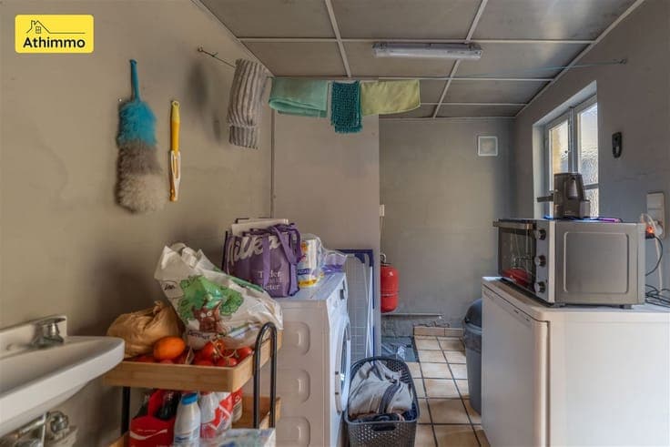 Idéal investisseur - Maison 1 ch avec cour et remise.