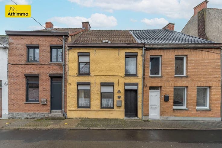 Idéal investisseur - Maison 1 ch avec cour et remise.