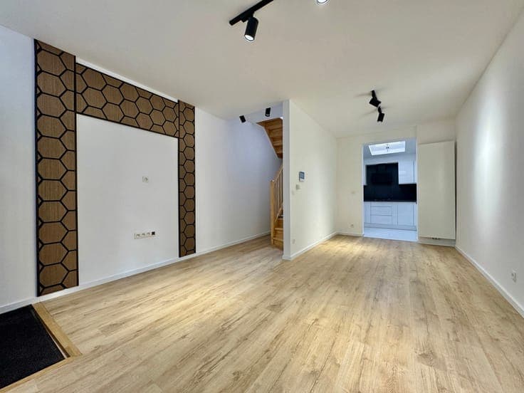 Maison 3 chambres entièrement rénovée – ABITA
