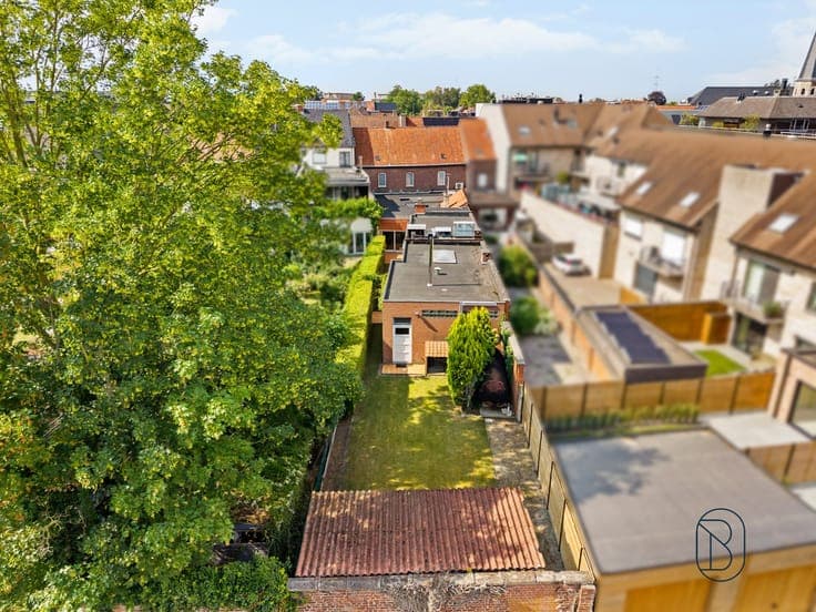 Versatile Commercial Property with Separate Residence