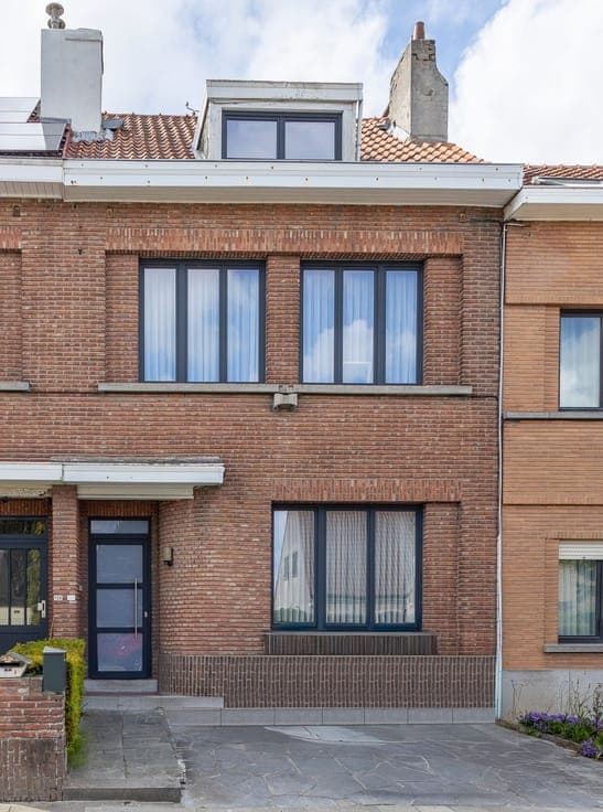 PEB efficient house with 3 bedrooms in Dilbeek.