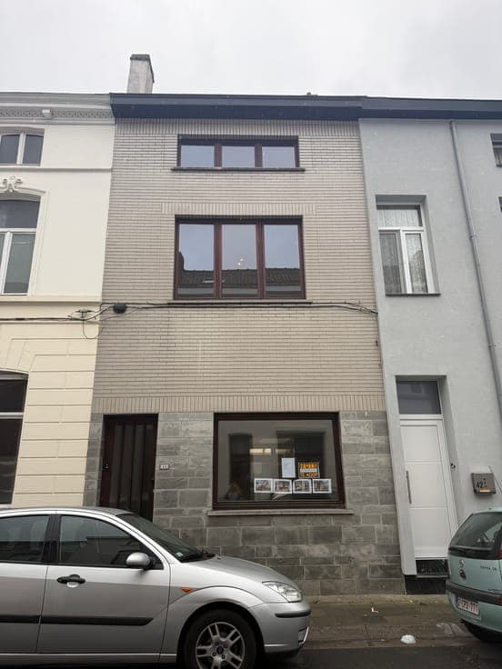 4-bed house with terrace, EPC B, in Ghent