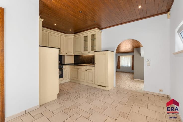3-bed home with sunny garden in Erembodegem