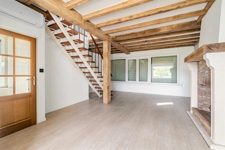 Semi-detached home with garden in Zwijndrecht