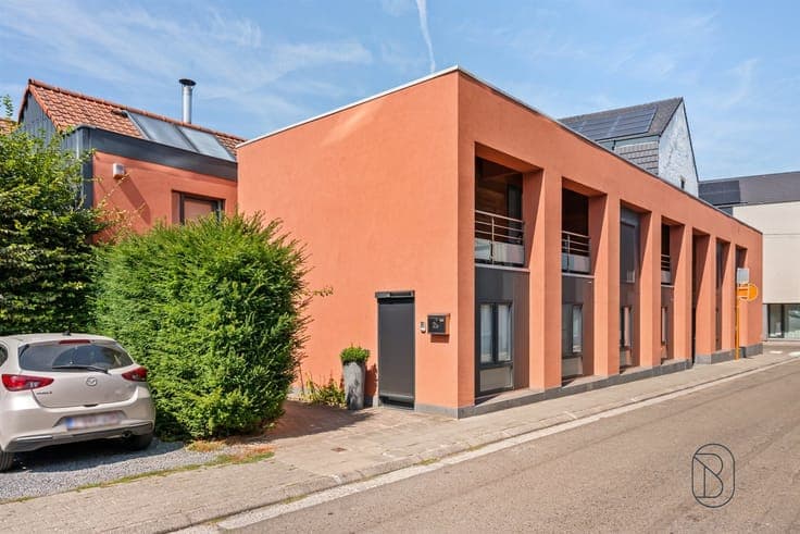 LOFT WITH STORAGE SPACES in Dottignies