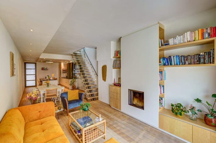Charming energy-efficient triplex with 3 BR + city garden