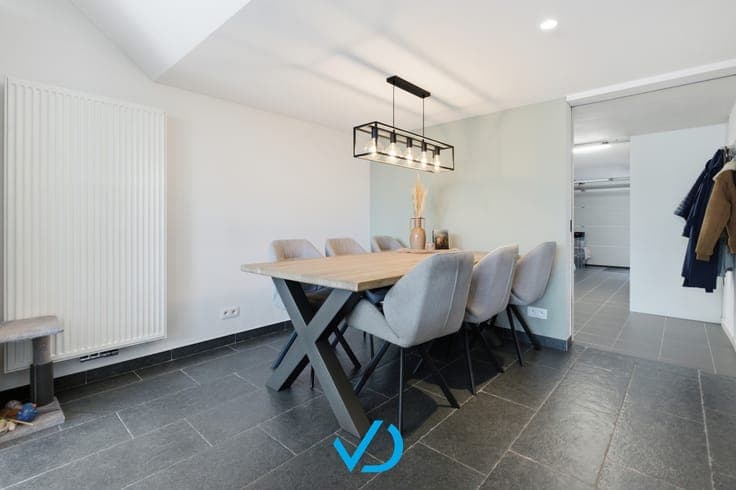 Volledig gerenoveerd wonen met prachtige tuin en verrasse...