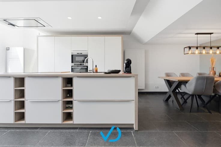 Volledig gerenoveerd wonen met prachtige tuin en verrasse...