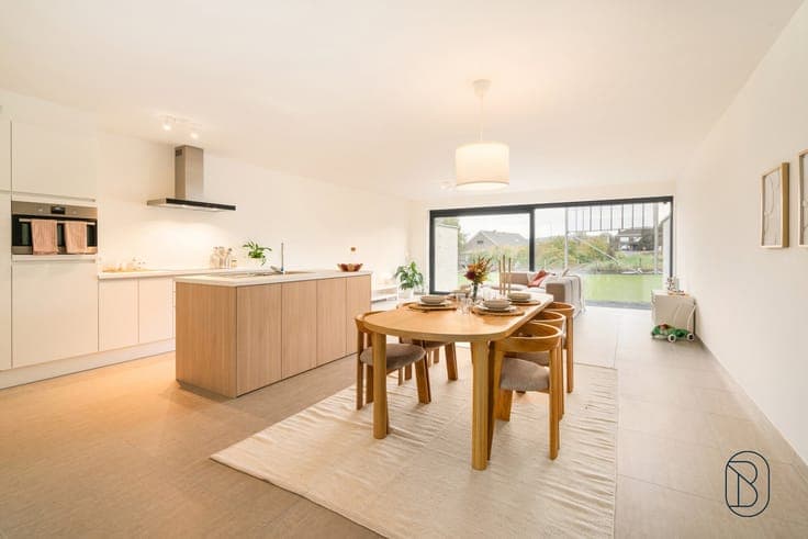 Energy-efficient architect home with garden