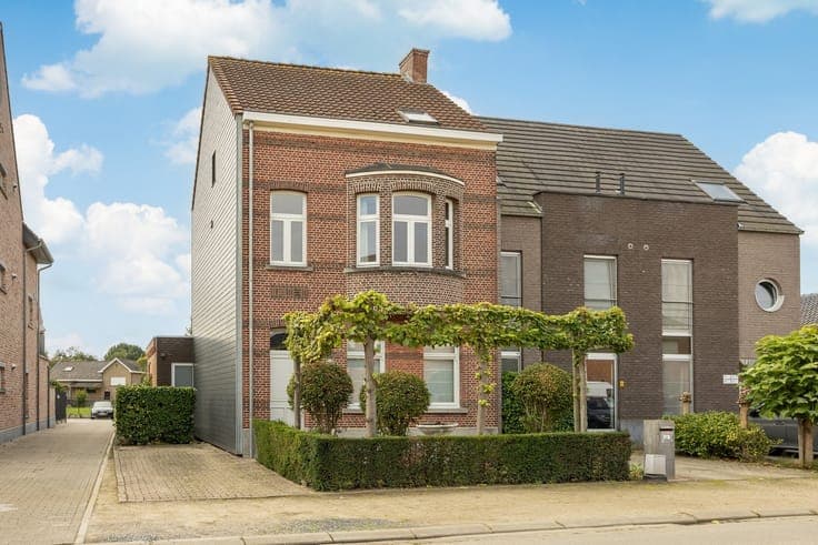 Beautiful family home with a garage and garden in Hulshout!