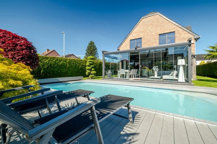 Villa de luxe meublée avec piscine et 4 chambres - PEB C