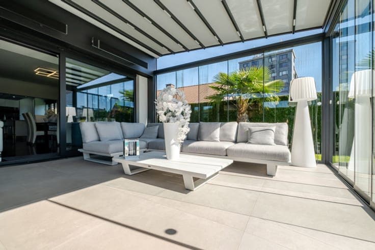 Villa de luxe meublée avec piscine et 4 chambres - PEB C