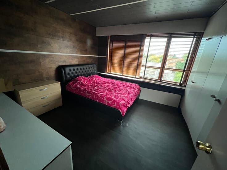 Unique multifunctional property: live and work in one!