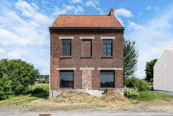 House in Mont-de-l'Enclus
