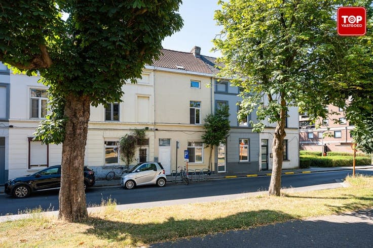 Instapklare woning met 4 slaapkamers op TOPlocatie