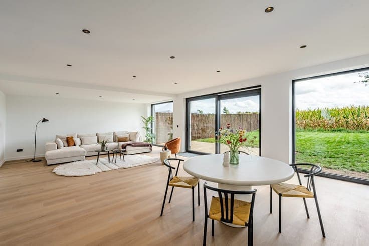 Recent gerenoveerde, energiezuinige gezinswoning in Evergem