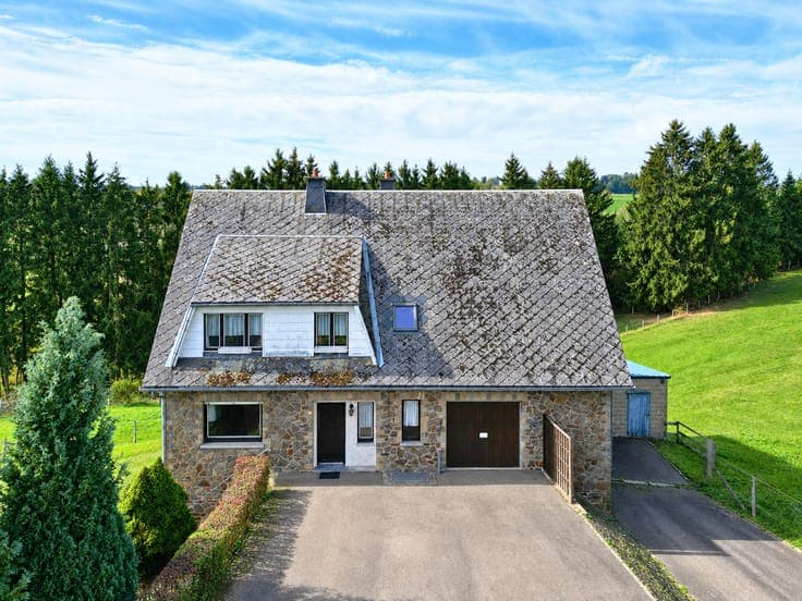 Großzügiges Wohnhaus mit Entwicklungspotenzial in Büllingen!