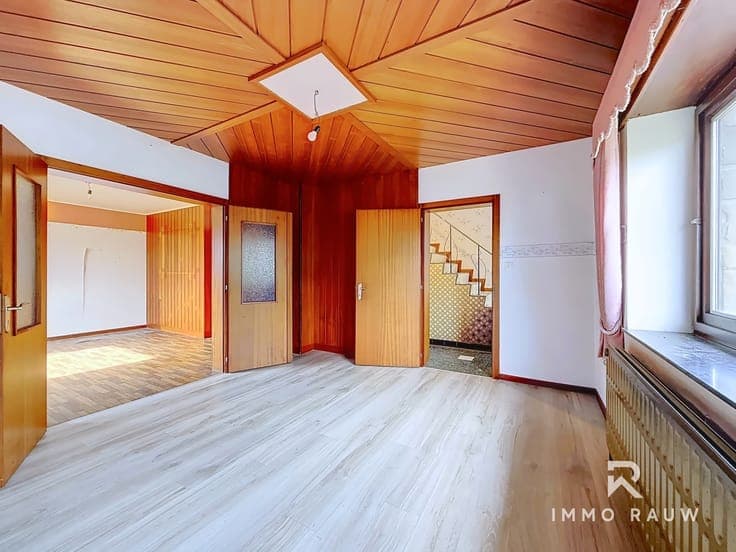 Großzügiges Wohnhaus mit Entwicklungspotenzial in Büllingen!