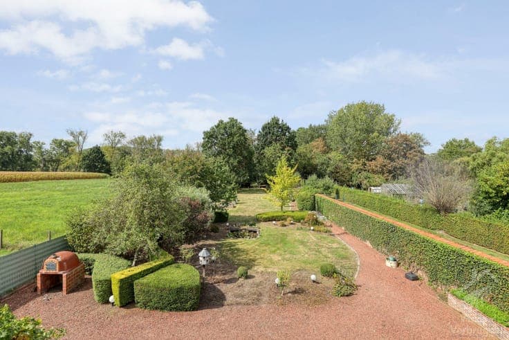 Luxueuze villa met 5 slaapkamers, bureau en ruime tuin op...