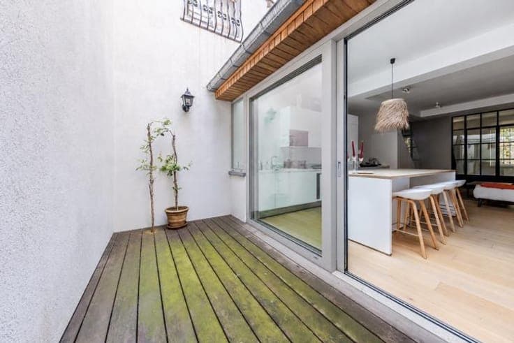 Charming Townhouse - Sablon