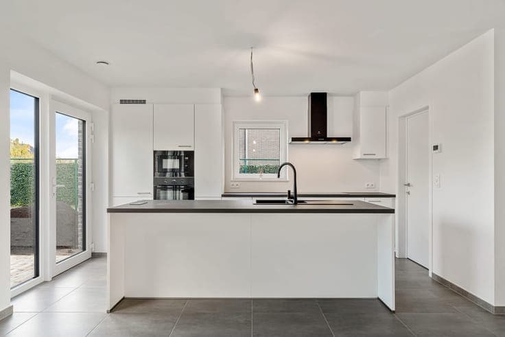 Stijlvolle energiezuinige nieuwbouwwoning met 5 slaapkame...