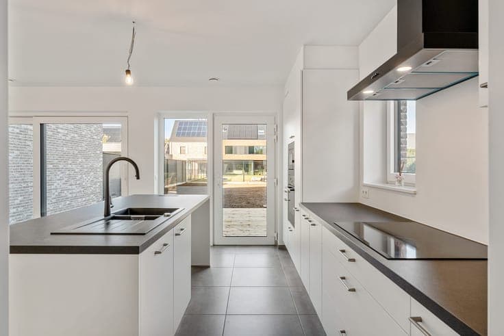 Stijlvolle energiezuinige nieuwbouwwoning met 5 slaapkame...