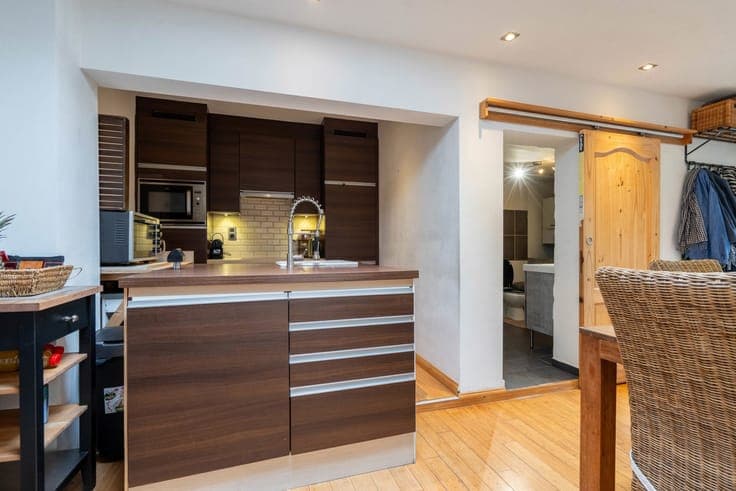Move-in ready home with 4 (bed) rooms and garden in Mechelen