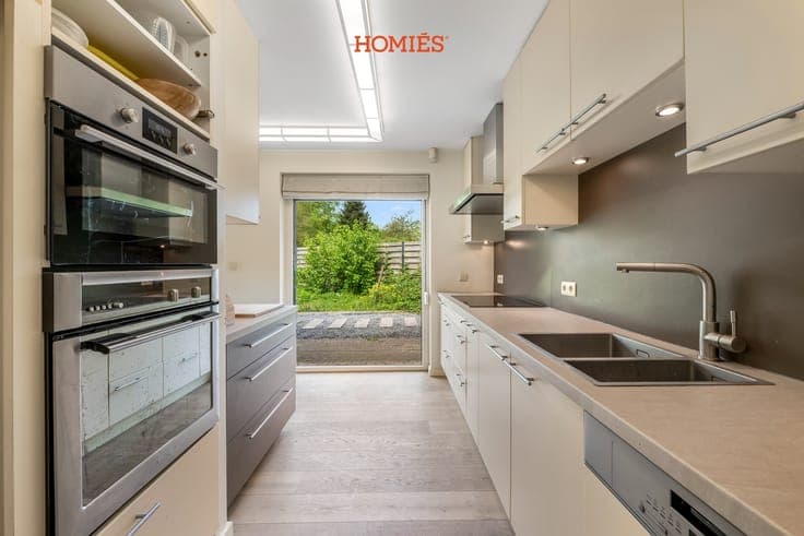 Instapklare woning met polyvalente handelsruimte