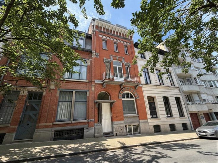 Saint-Gilles | Building with Permit for 3 Apartments