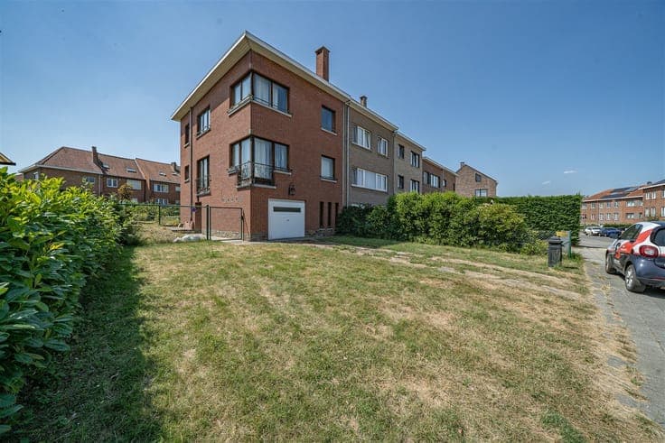 GASTON REIFF - 3-Bedroom House + Convertible Attic