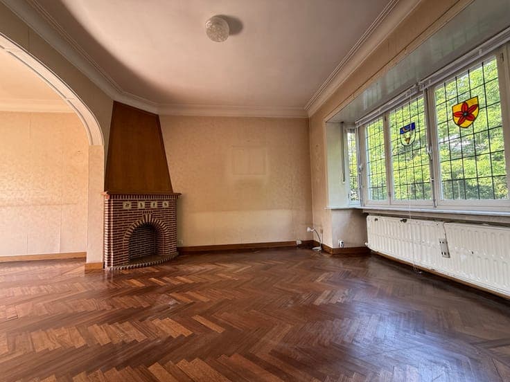 Great family home in need of renovation