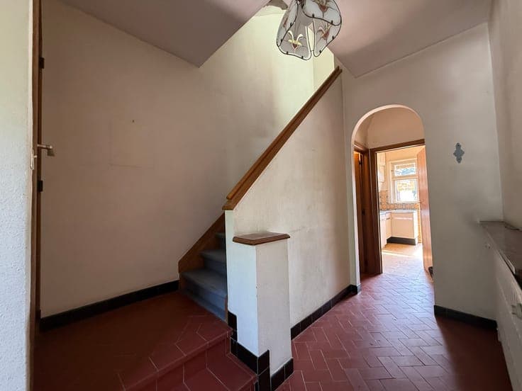 Great family home in need of renovation