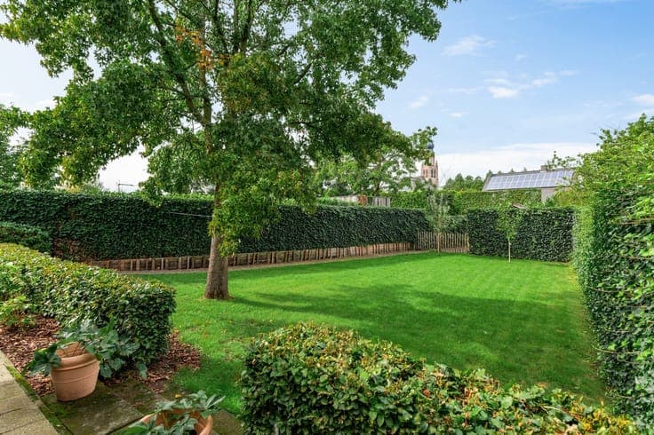 Spacious villa within walking distance of downtown
