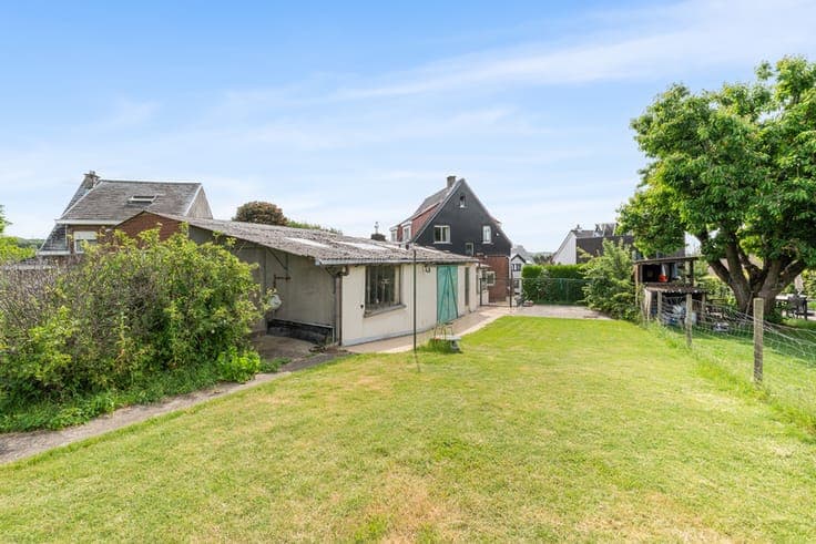 Detached house with large garden in Sterrebeek