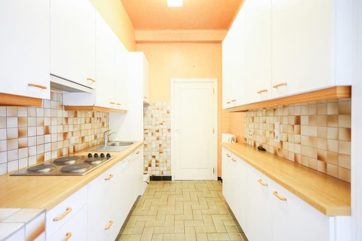 TAILOR-MADE HOUSE