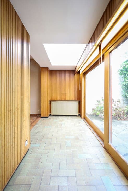 TAILOR-MADE HOUSE
