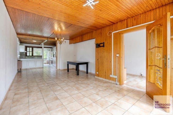 Partially renovated 5 bedroom house in Aarschot