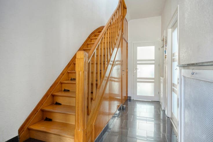 WSB-immo: Spacious 4-Bedroom Home in Wemmel